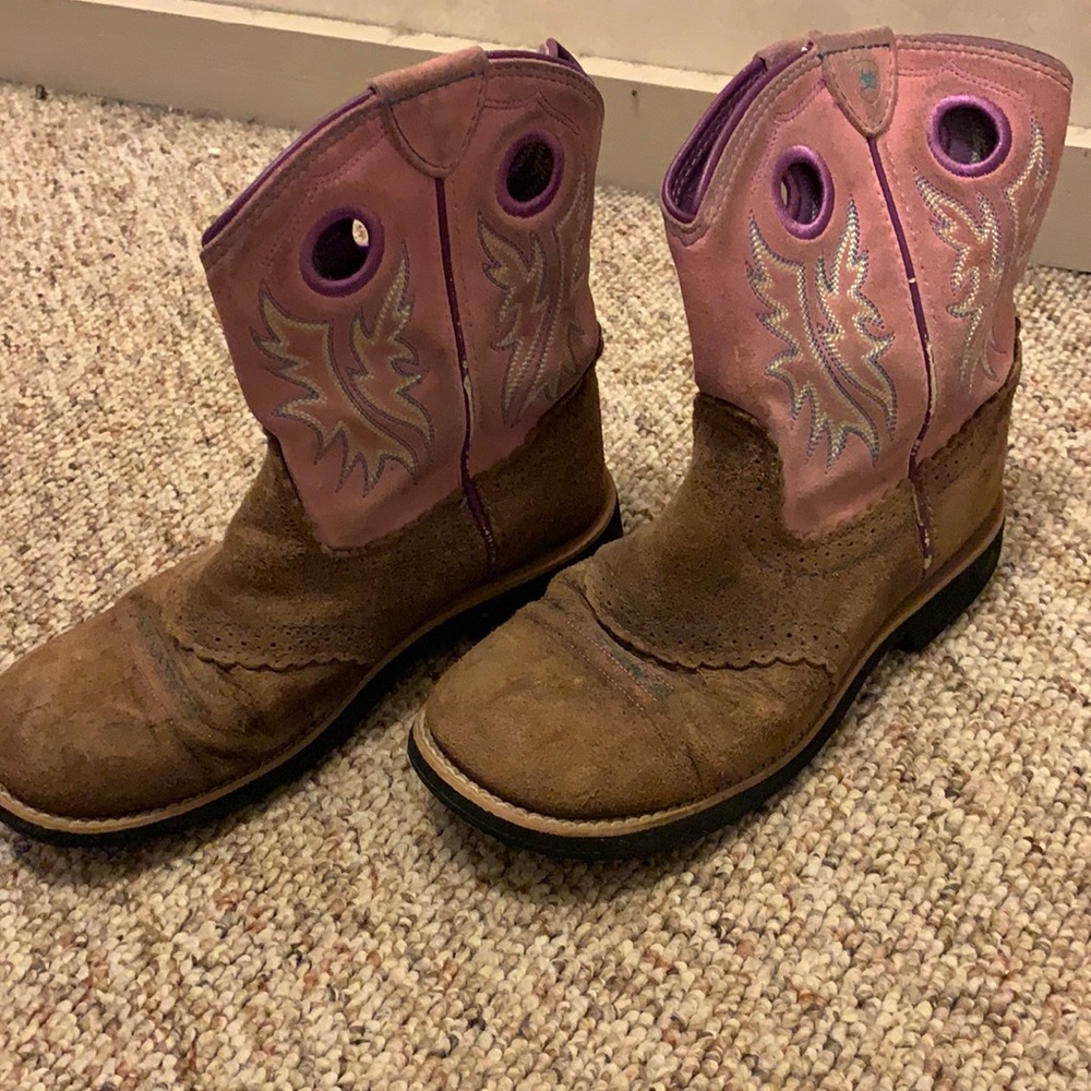 Girls ariat boots